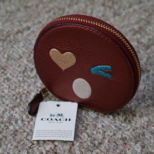 Coach Glitter Heart Round Coin Case, pocket clutch